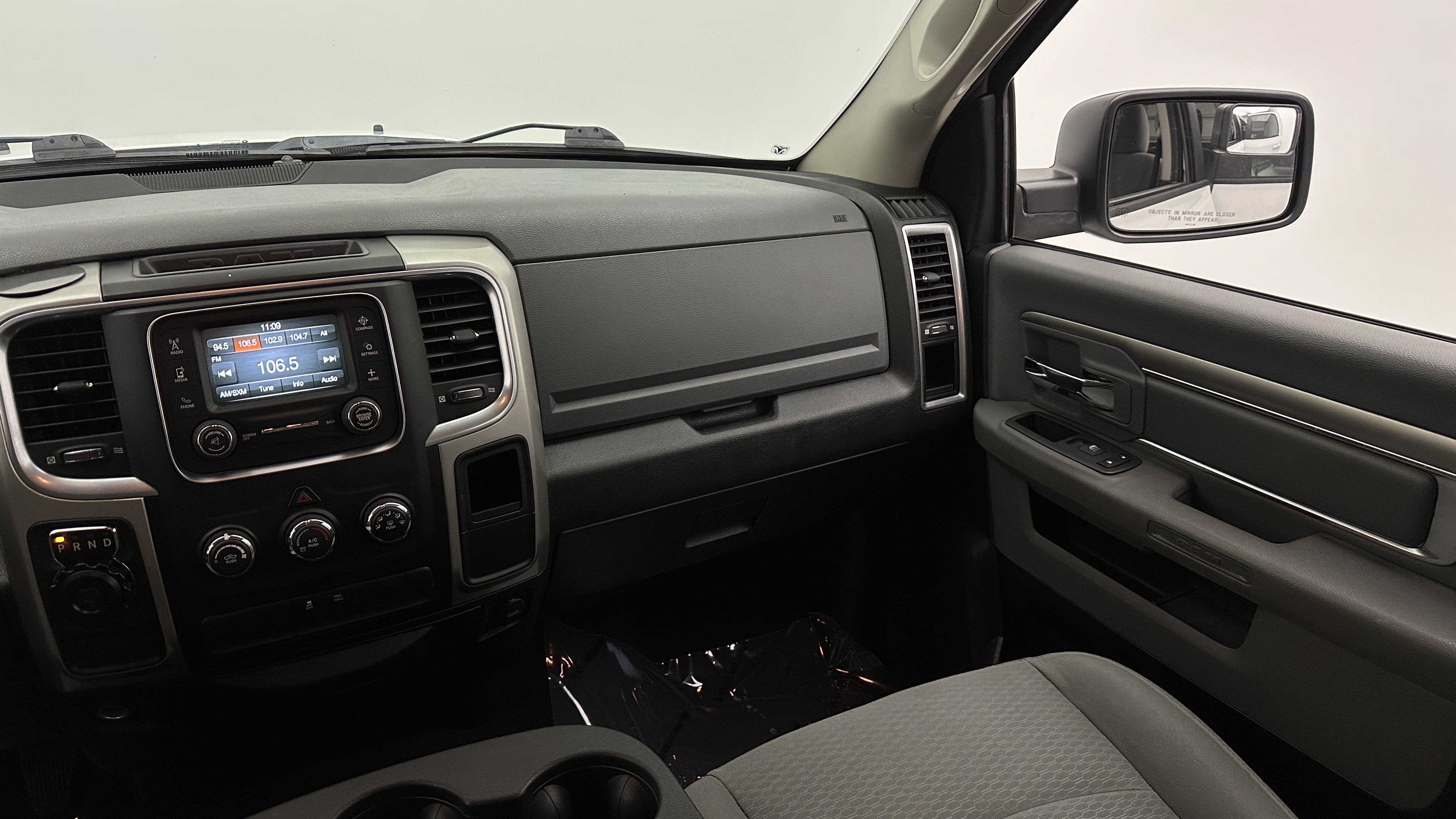 Used 2020 RAM 1500 Classic SLT RWD image 32