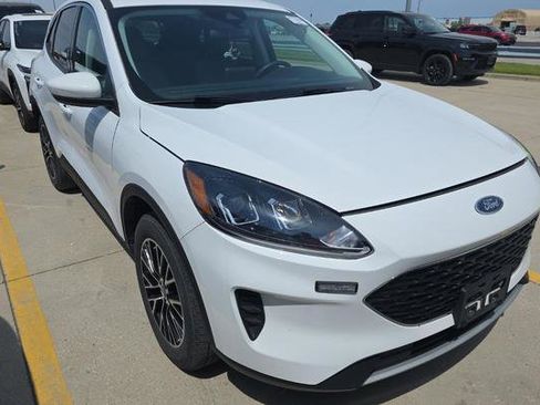 Used 2021 Ford Escape SE FWD image 2