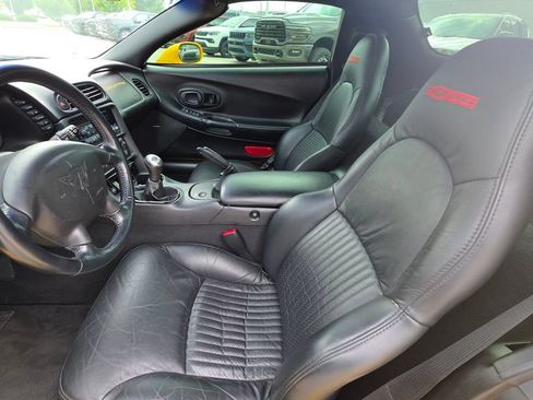 Used 2003 Chevrolet Corvette Z06 w/ Memory Package, 3 Drivers RWD image 11