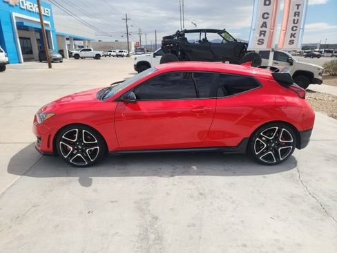 Used 2022 Hyundai Veloster N FWD image 7