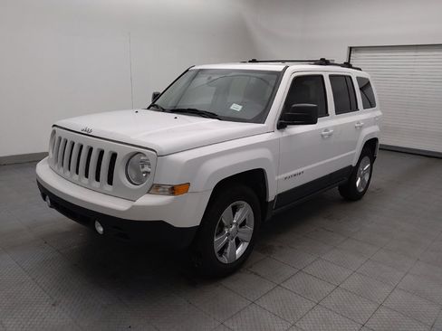 Used 2017 Jeep Patriot Sport w/ Power Value Group AWD/4WD image 2