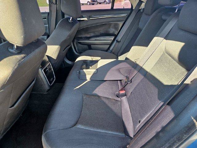 Used 2023 Chrysler 300 Touring w/ Sport Appearance Package RWD image 25