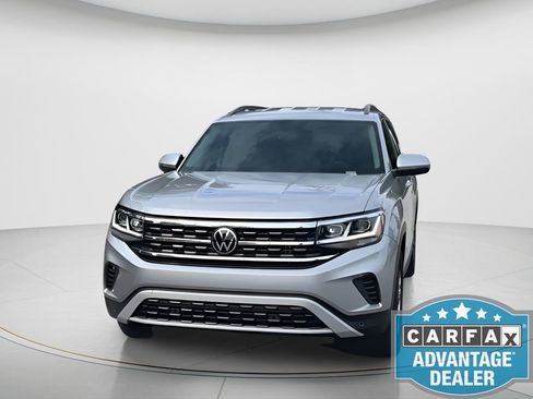 Certified 2023 Volkswagen Atlas SE image 3