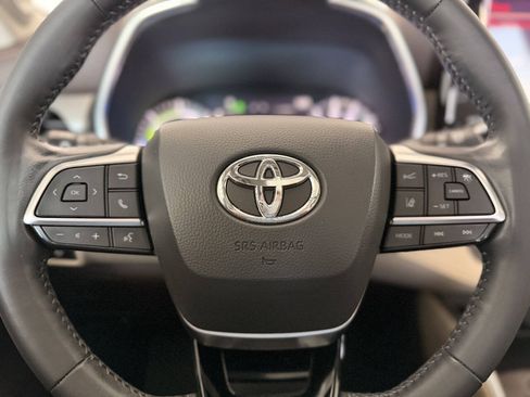 Used 2021 Toyota Highlander Platinum FWD image 27
