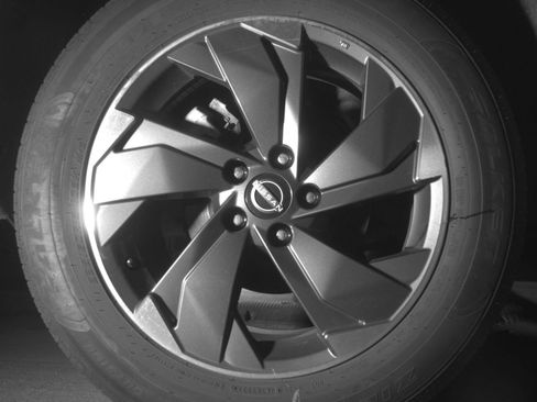 Used 2025 Nissan Rogue SV FWD image 18