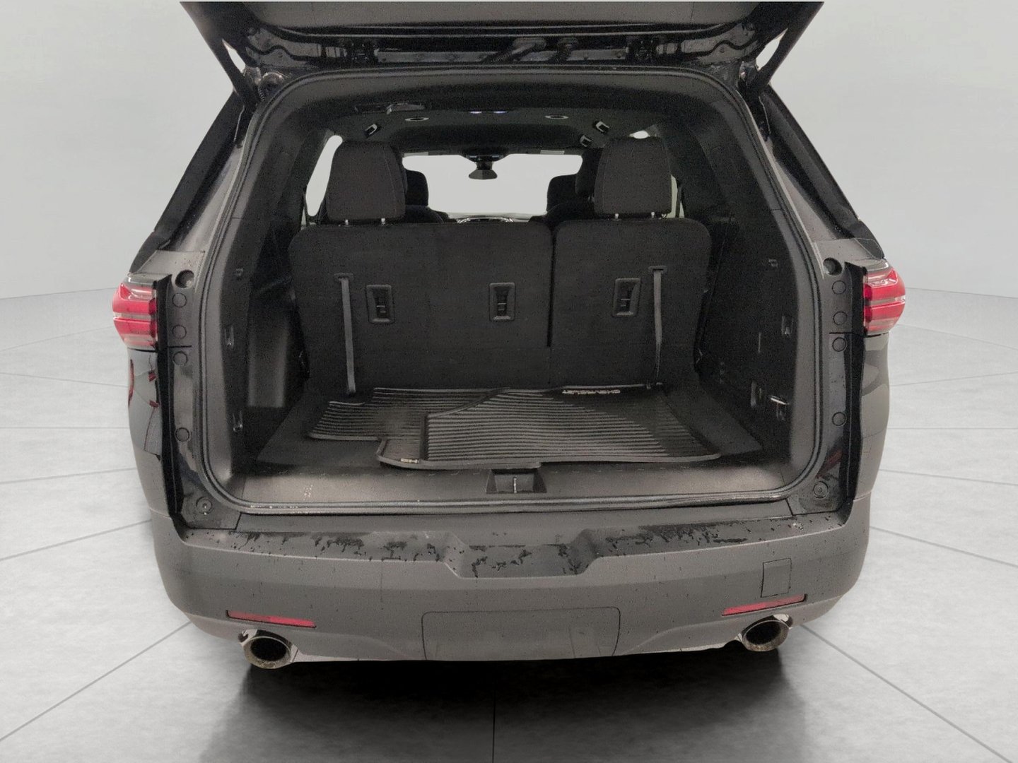 Used 2023 Chevrolet Traverse LT AWD/4WD image 16