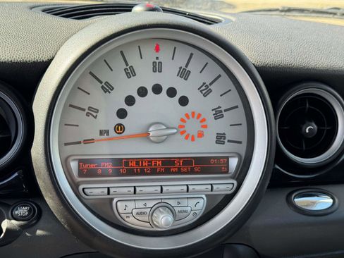 Used 2009 MINI Cooper Clubman Hardtop image 22