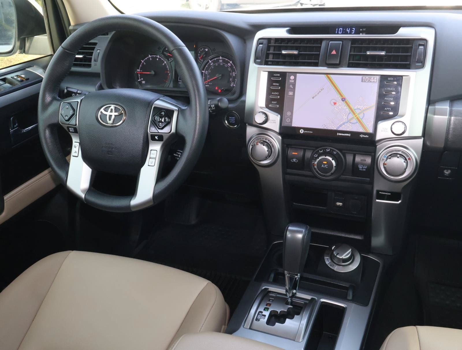 Used 2021 Toyota 4Runner SR5 Premium w/ Moonroof Package AWD/4WD image 11