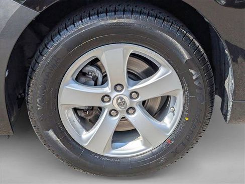 Used 2012 Toyota Sienna FWD image 22