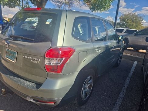 Used 2014 Subaru Forester 2.5i AWD/4WD image 3