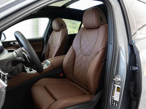 Certified 2026 BMW X6 xDrive40i w/ Premium Package image 21