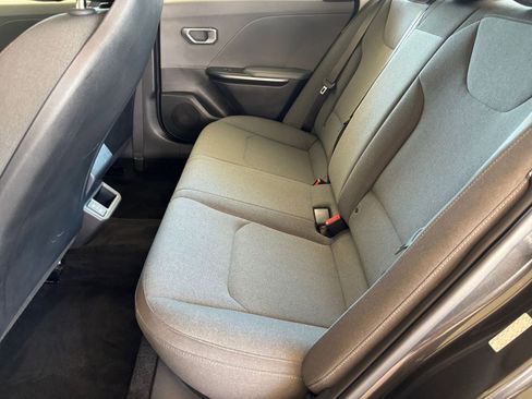 Used 2025 Kia K4 LXS FWD image 25