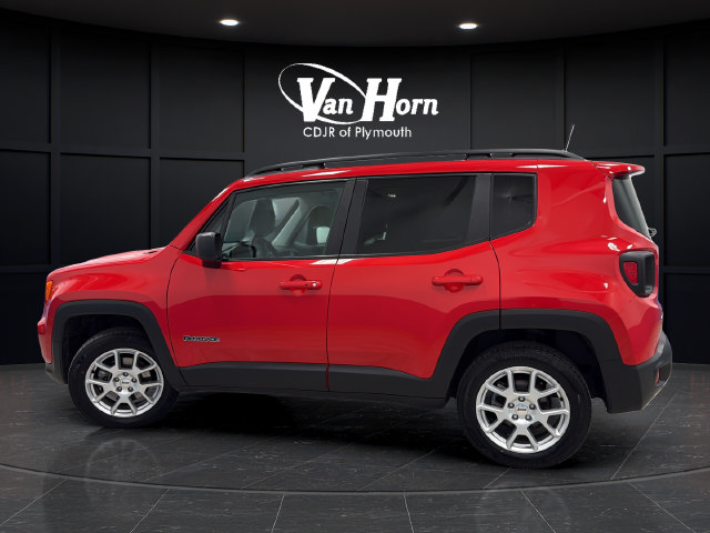 Used 2022 Jeep Renegade Latitude AWD/4WD image 4
