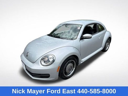 Used 2012 Volkswagen Beetle 2.5 FWD image 3
