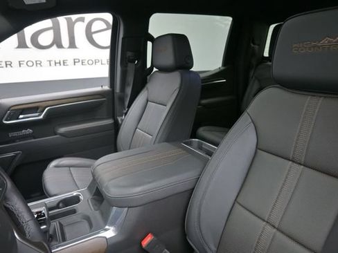Used 2026 Chevrolet Silverado 1500 High Country AWD/4WD image 16
