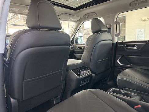 New 2026 INFINITI QX80 Luxe w/ Cargo Package AWD/4WD image 32