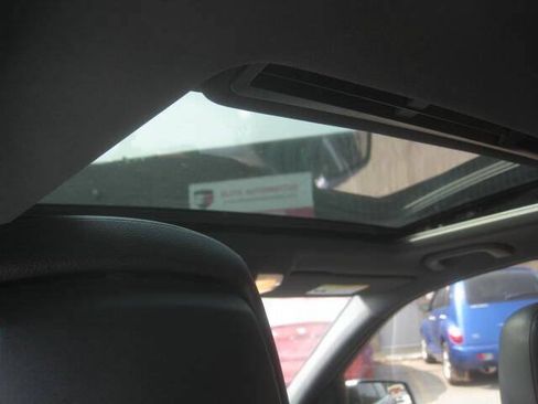 Used 2013 Mercedes-Benz C 250 Sedan image 13