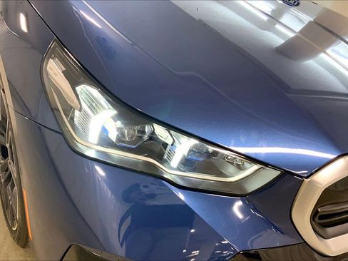 Used 2024 BMW i5 M60 image 27