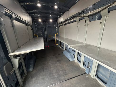 Used 2020 Ford Transit 250 148 High Roof Extended RWD image 16