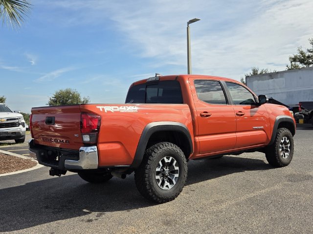Used 2018 Toyota Tacoma TRD Off-Road AWD/4WD image 6