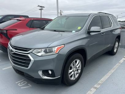 Used 2021 Chevrolet Traverse LT