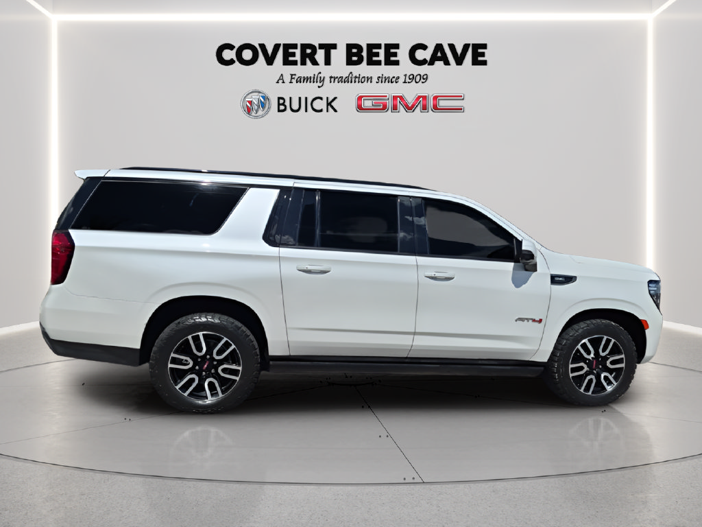 Used 2023 GMC Yukon XL AT4 w/ AT4 Premium Package AWD/4WD image 10