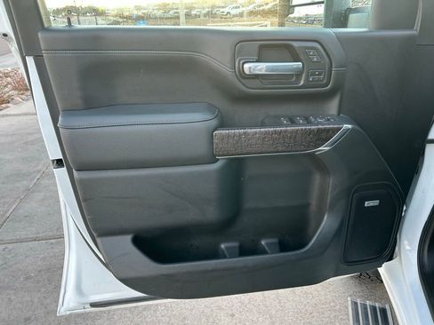 Used 2021 GMC Sierra 2500 Denali w/ Denali Ultimate Package AWD/4WD image 23