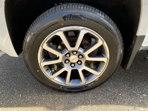 Used 2020 GMC Canyon Denali image 17