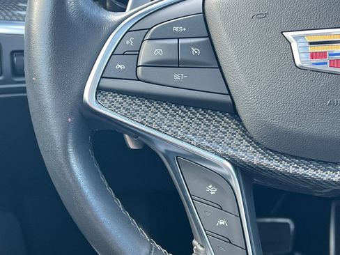 Used 2022 Cadillac XT5 Sportv w/ LPO, ONYX Package image 35