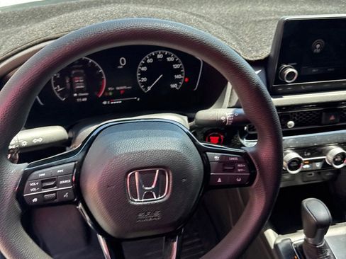 Used 2022 Honda Civic LX image 8