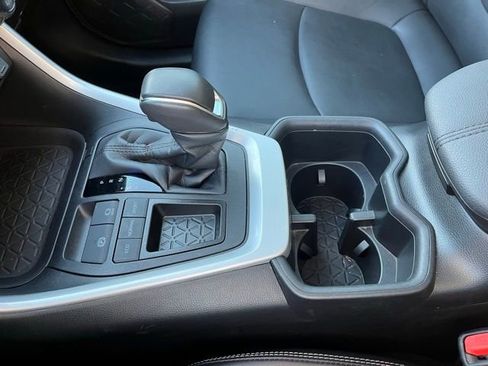 Used 2024 Toyota RAV4 XLE Premium image 21