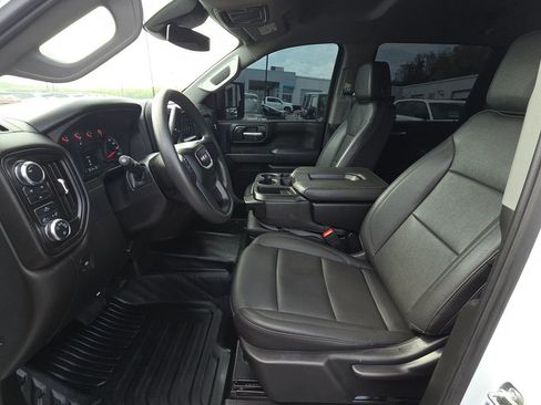 Used 2025 GMC Sierra 2500 Pro AWD/4WD image 16