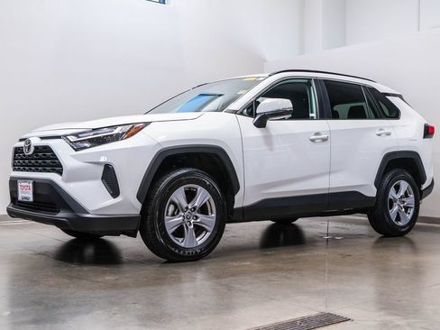 Certified 2025 Toyota RAV4 XLE AWD/4WD image 3