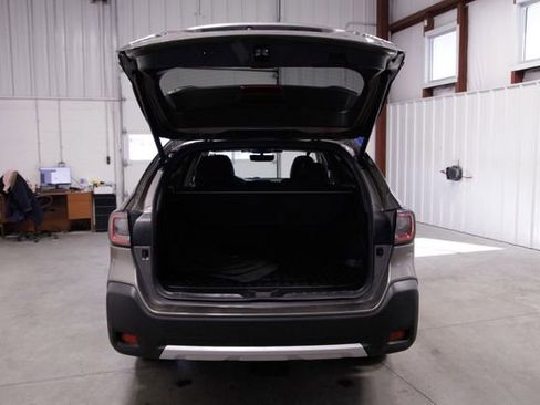 Used 2024 Subaru Outback Limited image 21