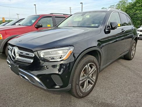 Used 2020 Mercedes-Benz GLC 300 4MATIC image 3