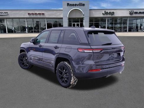 New 2026 Jeep Grand Cherokee Altitude AWD/4WD image 5