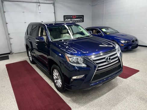Used 2018 Lexus GX 460 Premium w/ Premium Package image 9
