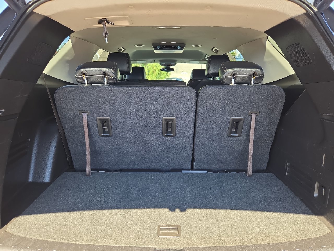 Used 2019 Chevrolet Traverse LT FWD image 12