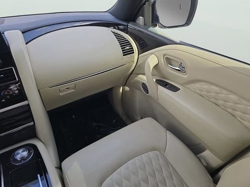 Used 2024 INFINITI QX80 Sensory AWD/4WD image 11
