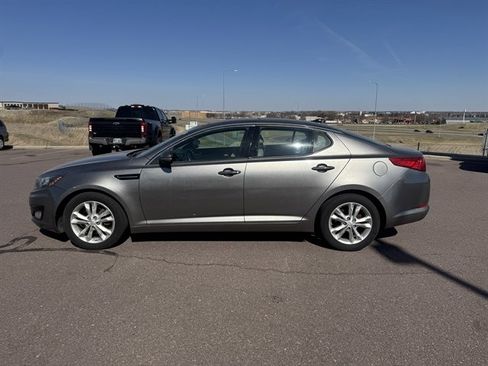 Used 2013 Kia Optima EX w/ Premium Pkg image 8