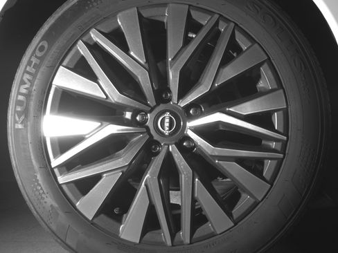 Used 2025 Nissan Altima 2.5 SV FWD image 15