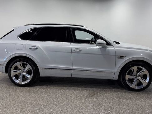 Used 2018 Bentley Bentayga Mulliner AWD/4WD image 30
