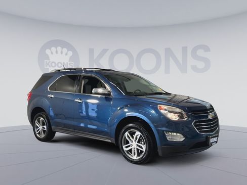 Used 2017 Chevrolet Equinox Premier w/ Enhanced Convenience Package AWD/4WD image 2