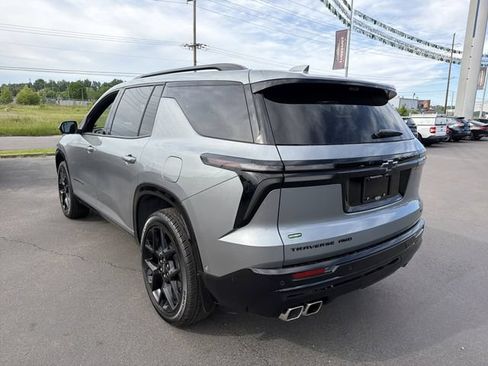 Used 2026 Chevrolet Traverse RS AWD/4WD image 5
