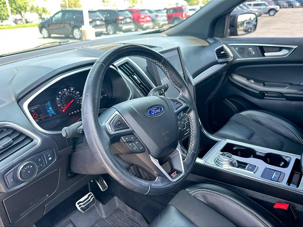 Used 2021 Ford Edge ST AWD/4WD image 10