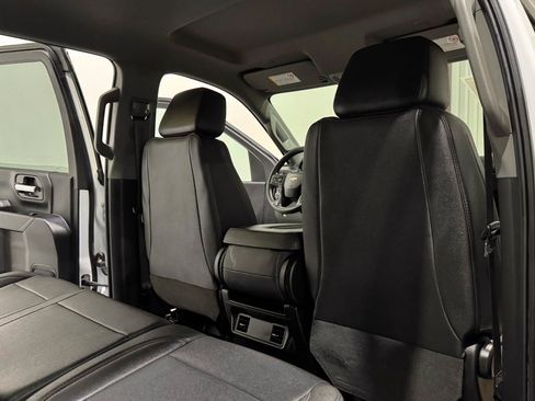 Used 2023 Chevrolet Silverado 2500 W/T w/ WT Convenience Package AWD/4WD image 17