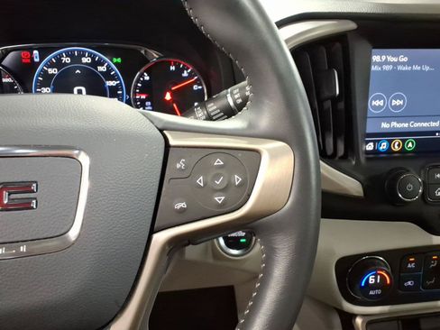 Used 2022 GMC Terrain Denali w/ Denali Premium Package AWD/4WD image 14