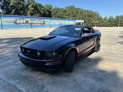 Used 2009 Ford Mustang GT Premium RWD image 30