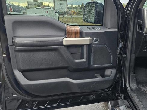 Used 2018 Ford F150 Lariat w/ Equipment Group 502A Luxury image 10