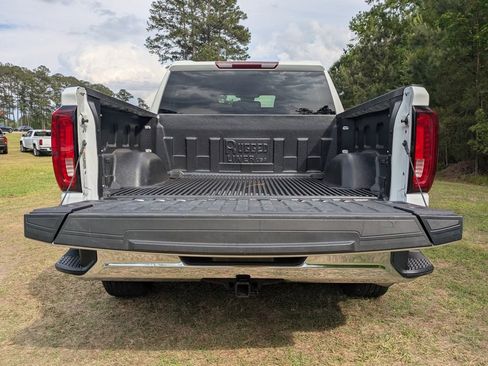 Used 2025 GMC Sierra 1500 SLT AWD/4WD image 12